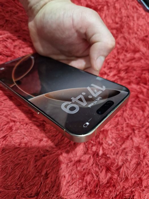 -Iphone 16Pro Max, ca Nou, 256Gb, 8Ram Desert Titanium ireprosabil Bat-97%-253 cicluri incarcare nici un semn de uzura doar telefonul poze reale
