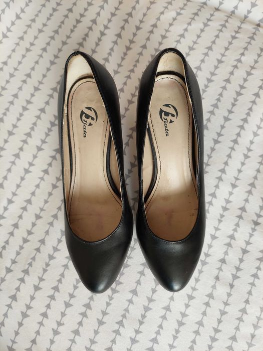 Pantofi Bata marimea 36 cu toc femei piele