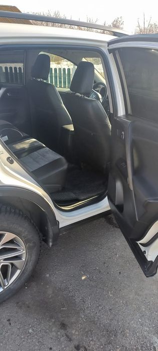 Продам Toyota rav4