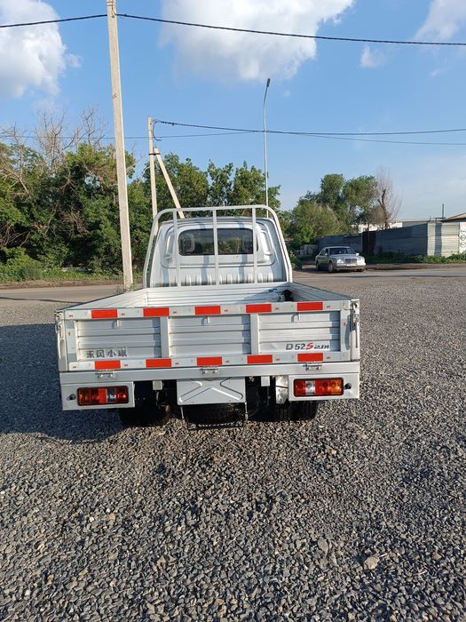 Автомобиль донг фенг