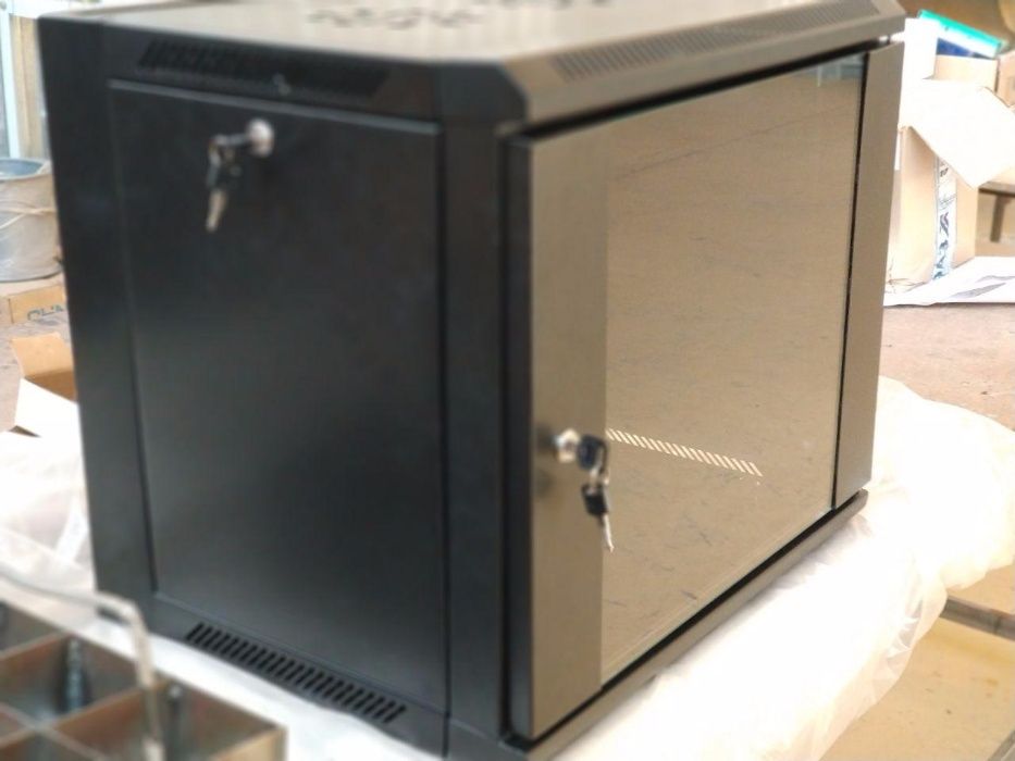 Шкаф телекоммуникационный, серверный 22 U для офиса