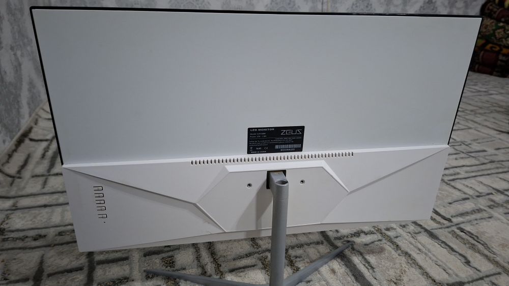 Monitor zeuz 24 / 75 hz