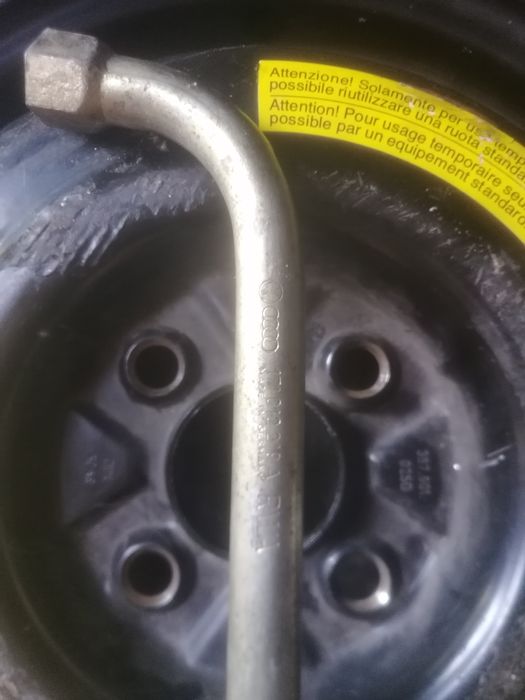 Резервна гума "патерица" за W, AUDI  14' 4/100.+ ключ за нея.