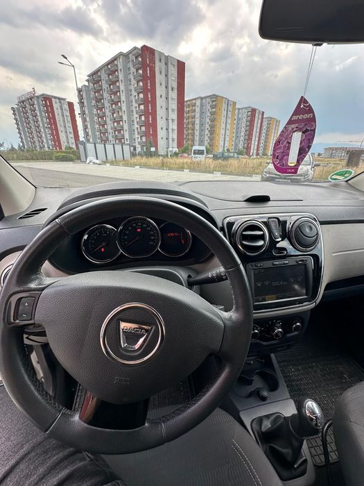 Dacia Lodgy 1.2 benzina 7 locuri