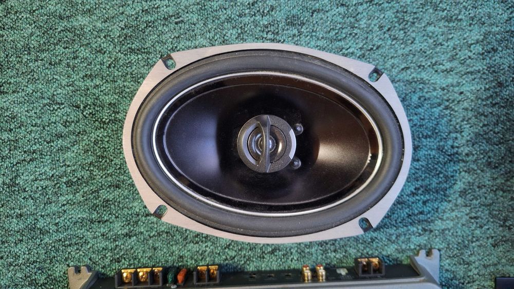 Sistem audio profesional auto