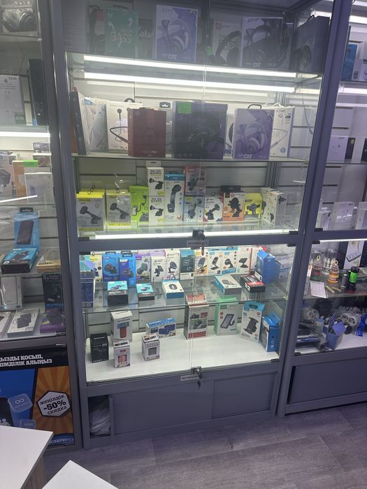 Продаются витрины