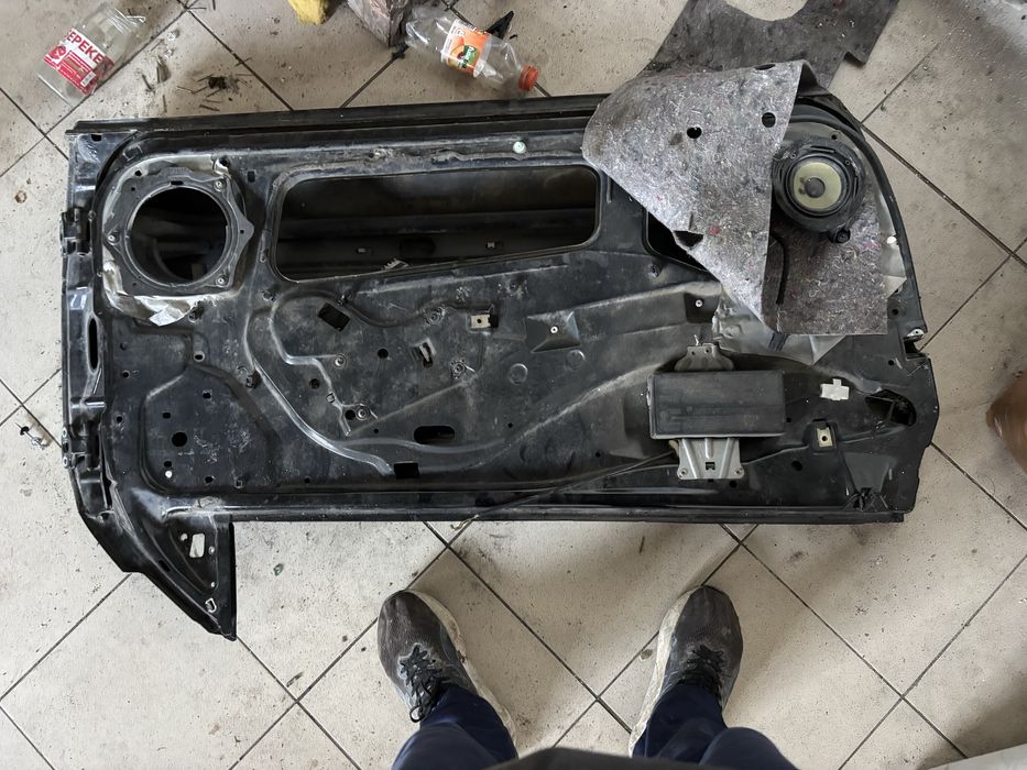 дверь от Машины Мерседес