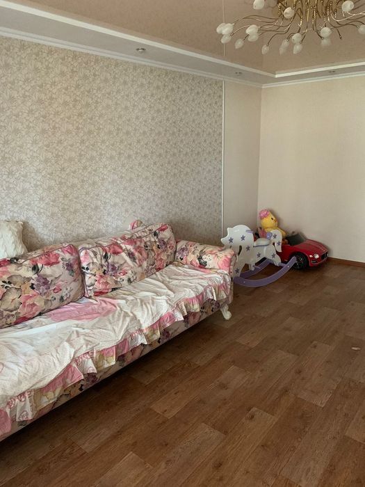 Продаётся 2 комн улучшенная 8 школа