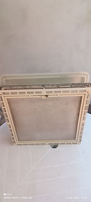 Люк за каравана 40/40