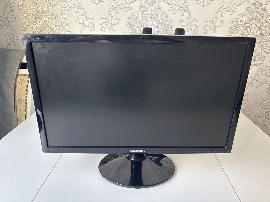 Samsung S22D300NY
