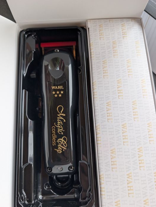 NOU - Masina de Tuns Wahl Cordless - Magic Clip 5 + Accesorii