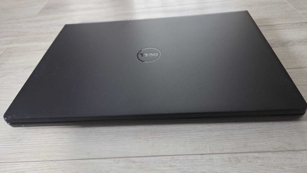 Laptop Dell Vostro 3500
