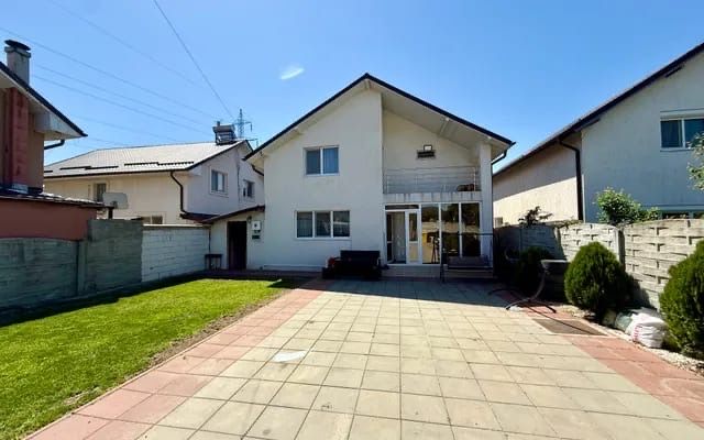 Vand casa in Albesti