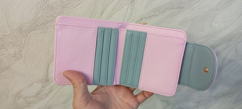 Продам новый - Женский кошелек