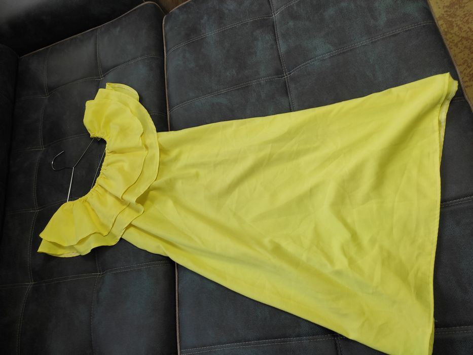 Женская одежда ( на подростка девочку тоже есть). Одним пакетом. Дешев