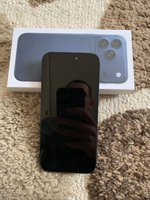 Продам iPhone 17