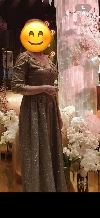 Золотое вечернее платье