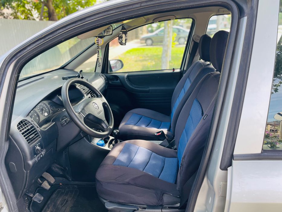 Opel Zafira de vanzare, ușor negociabil!