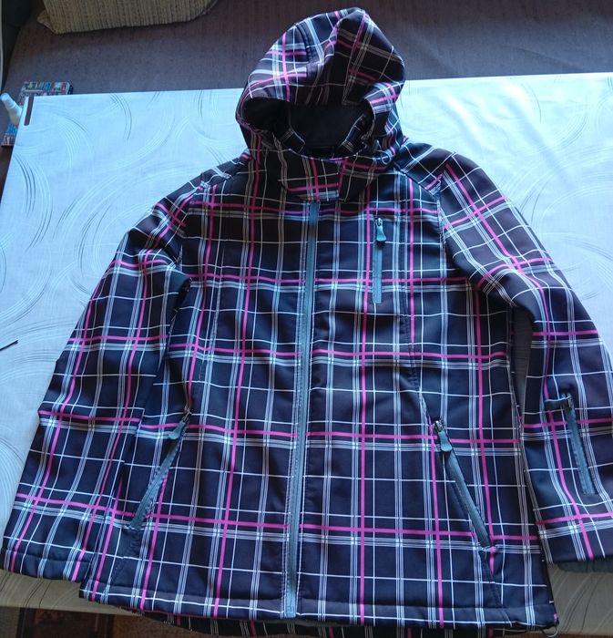 Спортно дамско яке