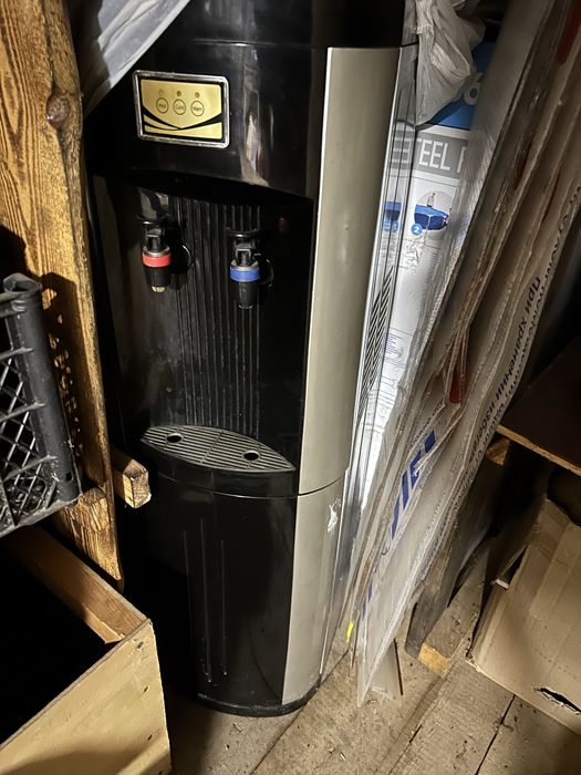 Продам куллер для воды