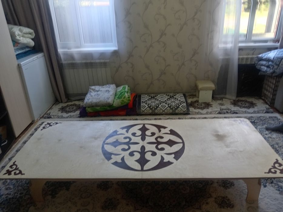Продам стол казахски