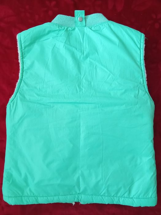 Безрукавка для девочек 3-4-5лет