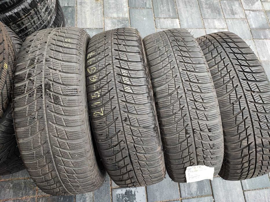 Set anvelope iarna 215/65/17,215 65 R17 17 Bridgestone cu montaj