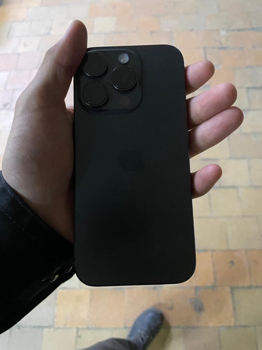 iPhone 15 pro 128gb