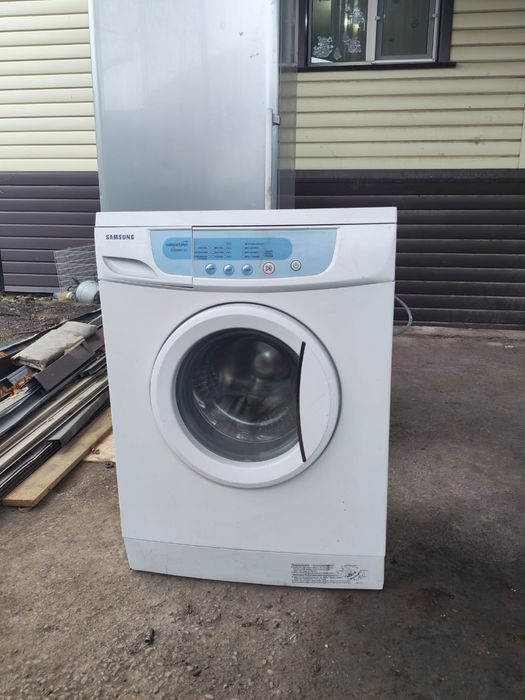 Продам стиральную машину