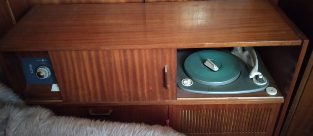 Радио грамофон Лира10 от 1969г