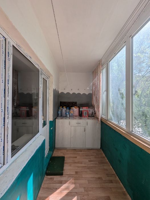 Продается 5 комн квартира