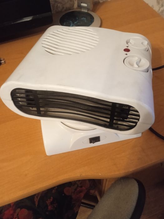 Тепловентилятор электрический.