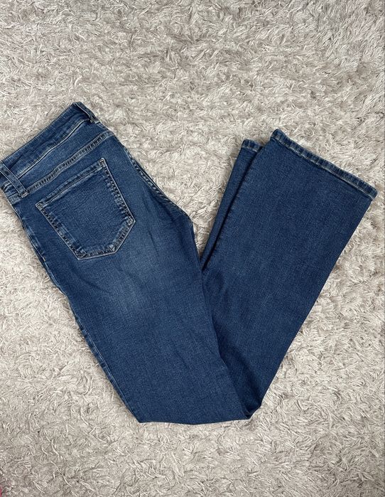 Тъмно сини дънки от Зара