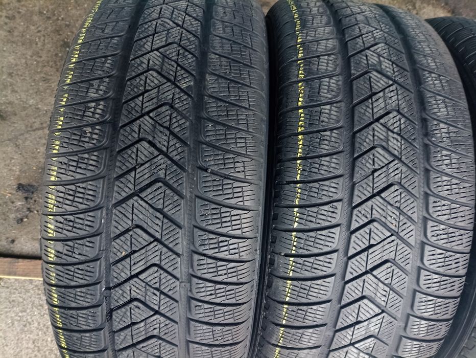 4 anvelope de iarna Pirelli 255/55 R19 dot 4522