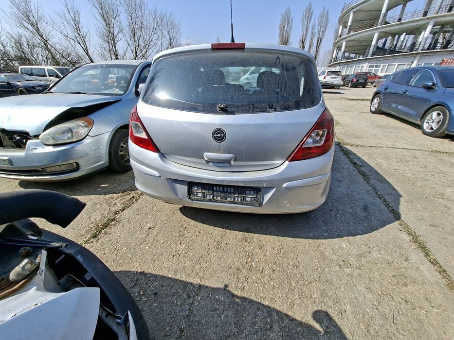 Dezmembrez Opel Corsa D 1.2 B 2009 Z12XEP