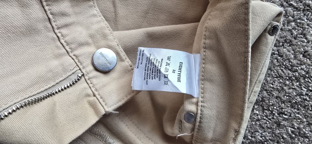 Pantaloni eightyfive