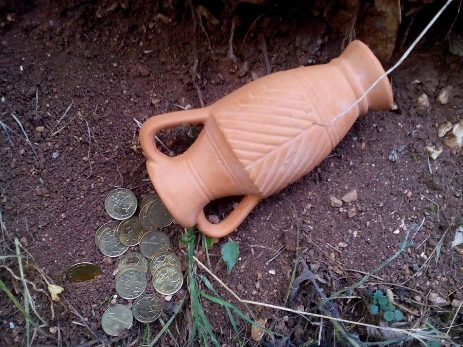 Гърне със злато амфора