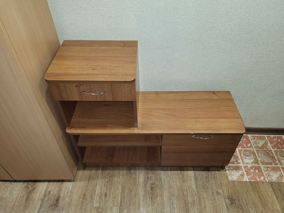 Тумбочка/обувница/комод