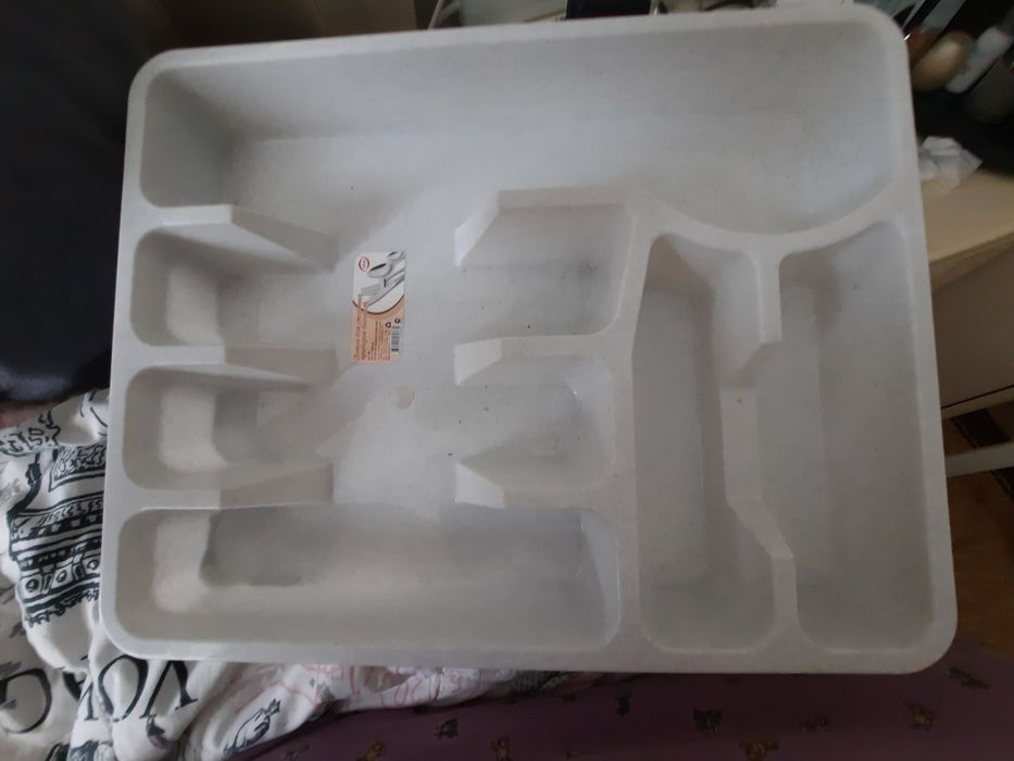 Лоток для столовых приборов