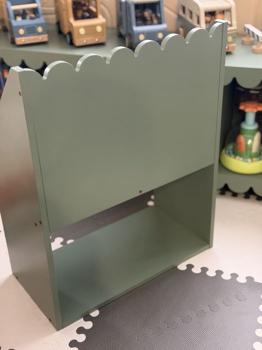 Етажерка за книжки от Sinsay