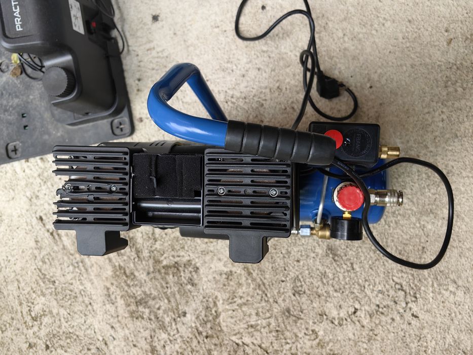 Компресор HC08Si Scheppach - 1.5 HP | 162 л/мин капацитет на засмукван