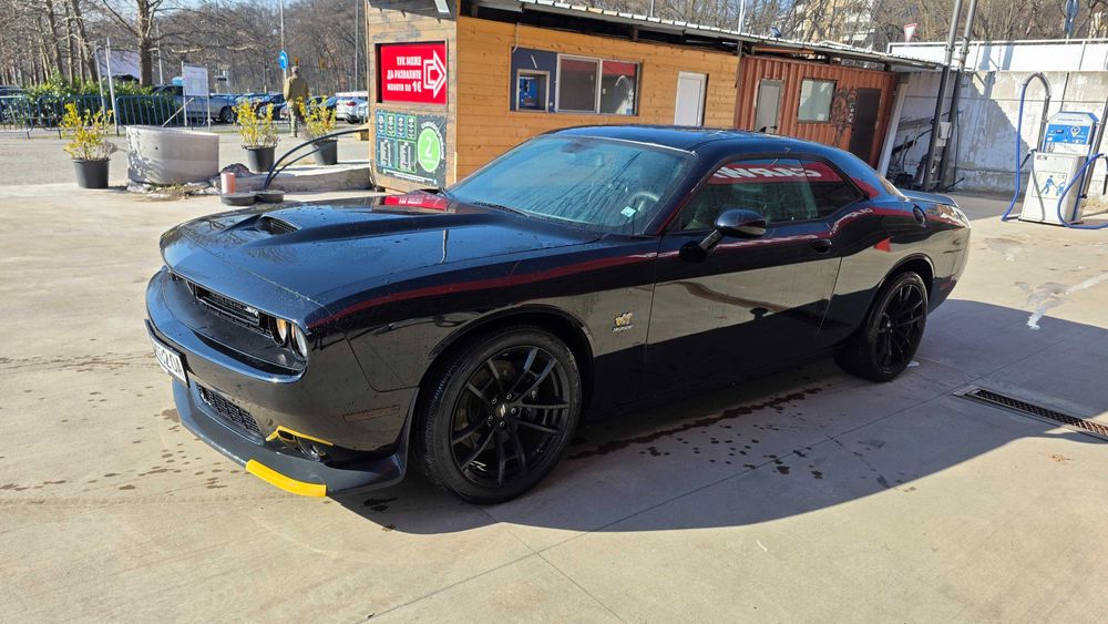 Луксозен спортен автомобил под наем – за моменти, които се помнят