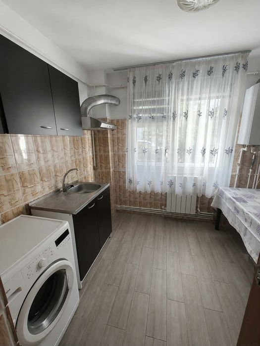 Vând apartament cu 2 camere