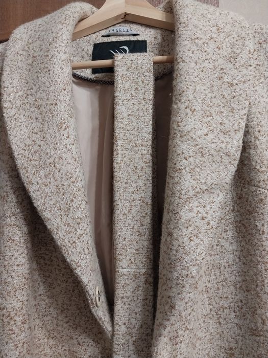 Продаю пальто весна-осень