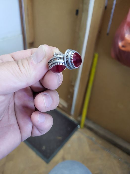 Продам серьги ,серебро,рубин.