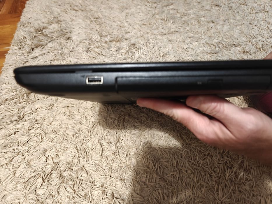 Laptop Dell Inspiron 3521