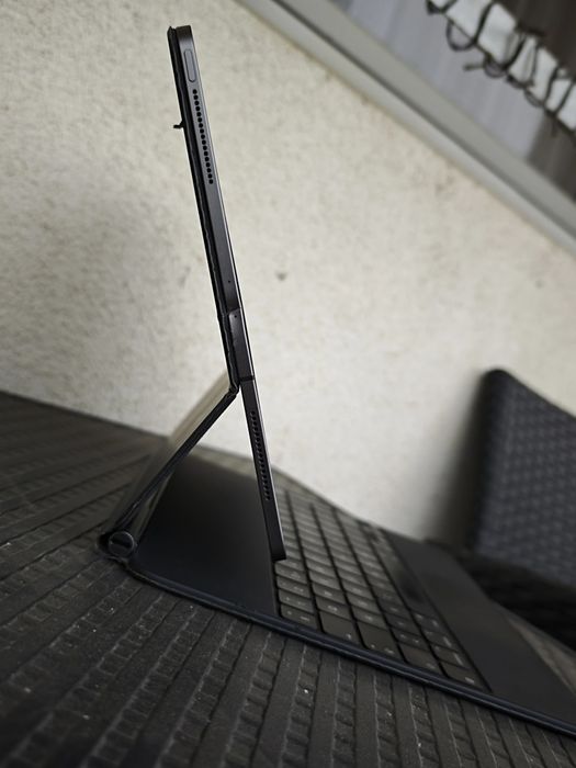 iPad pro 12.9 gen 4 1T cu Apple Keyboard