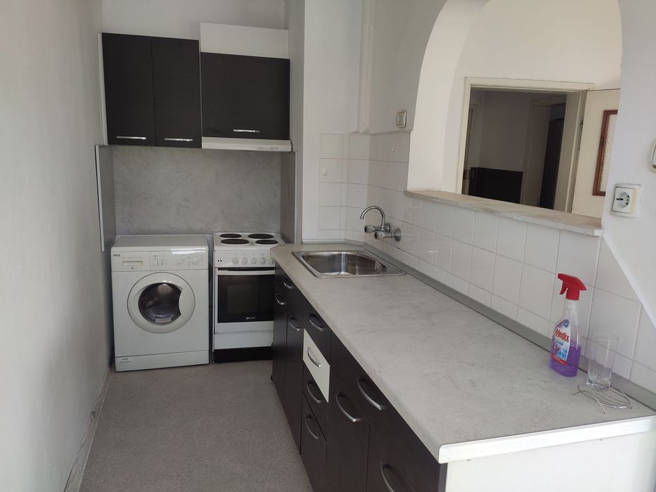 Дава се под наем Едностаен апартамент в Пещера - 56 кв.м за 199.41 € - Снимка #2