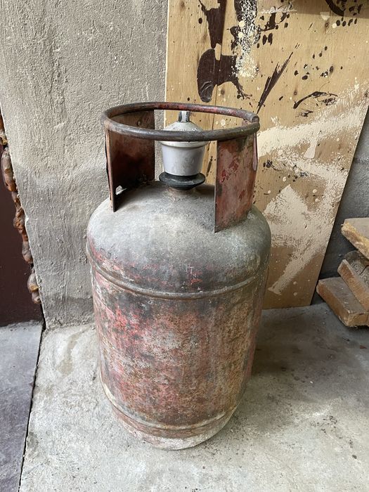 Газовый баллон с редуктором