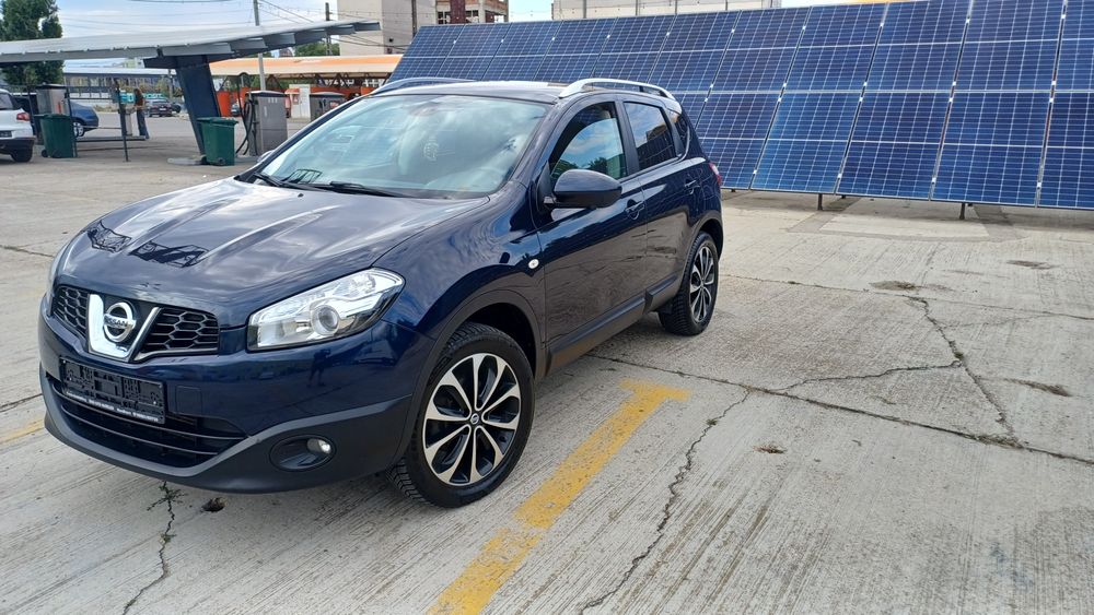 Nissan Qashqai 1.5 dci 110 cai 6 trepte ,clima,navi,panorama,camere 360  Import Germania